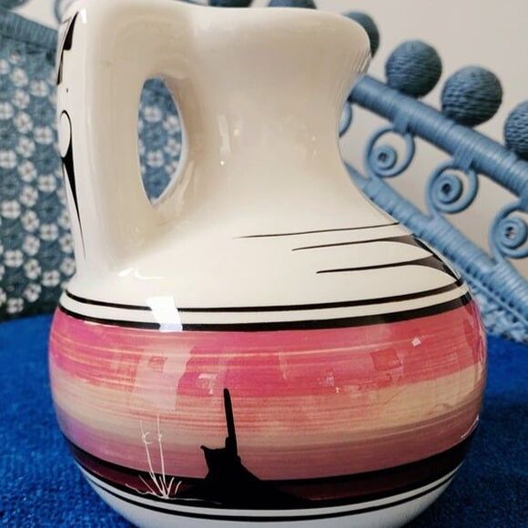 Vintage Cedar Mesa Signed Navajo Ceramic Water Pitcher/Jug - Picture 5 of 10